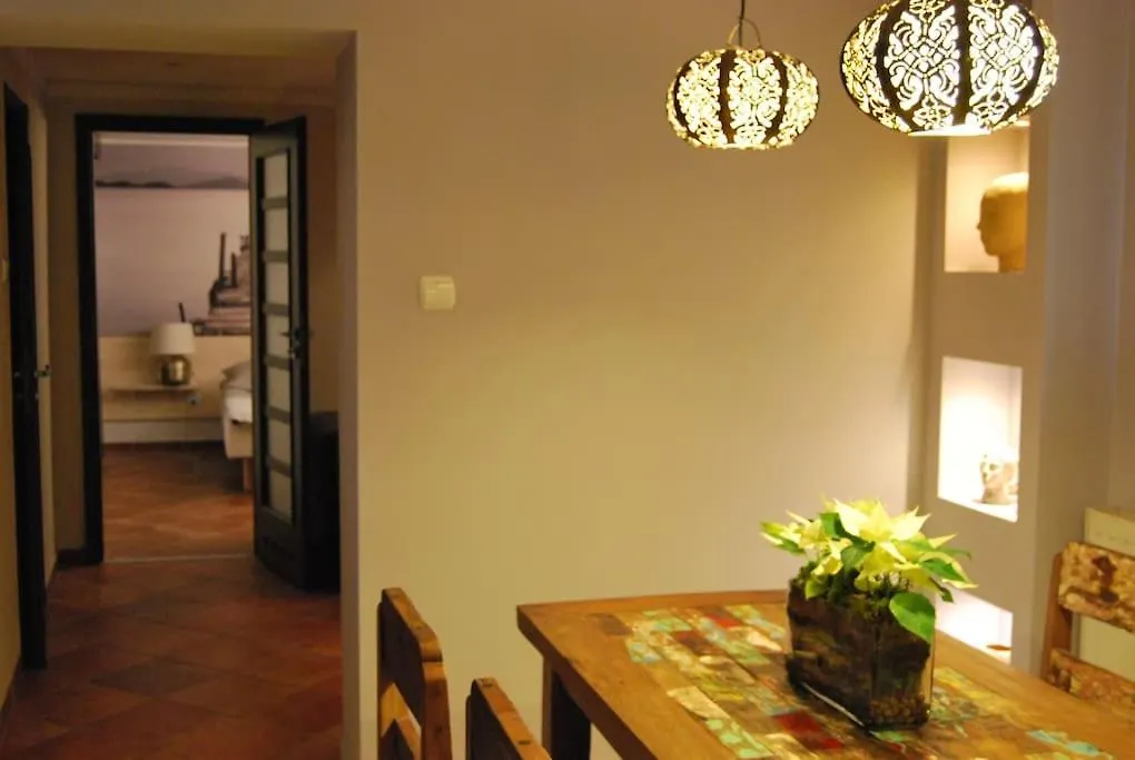 Spacious Apartment In Green District. Vratislav